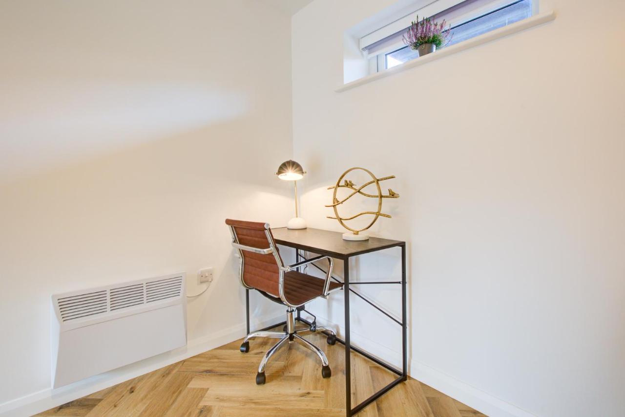 Hybrid Resi - London, Mitcham Close To Tooting And Wimbledon Митчам Экстерьер фото