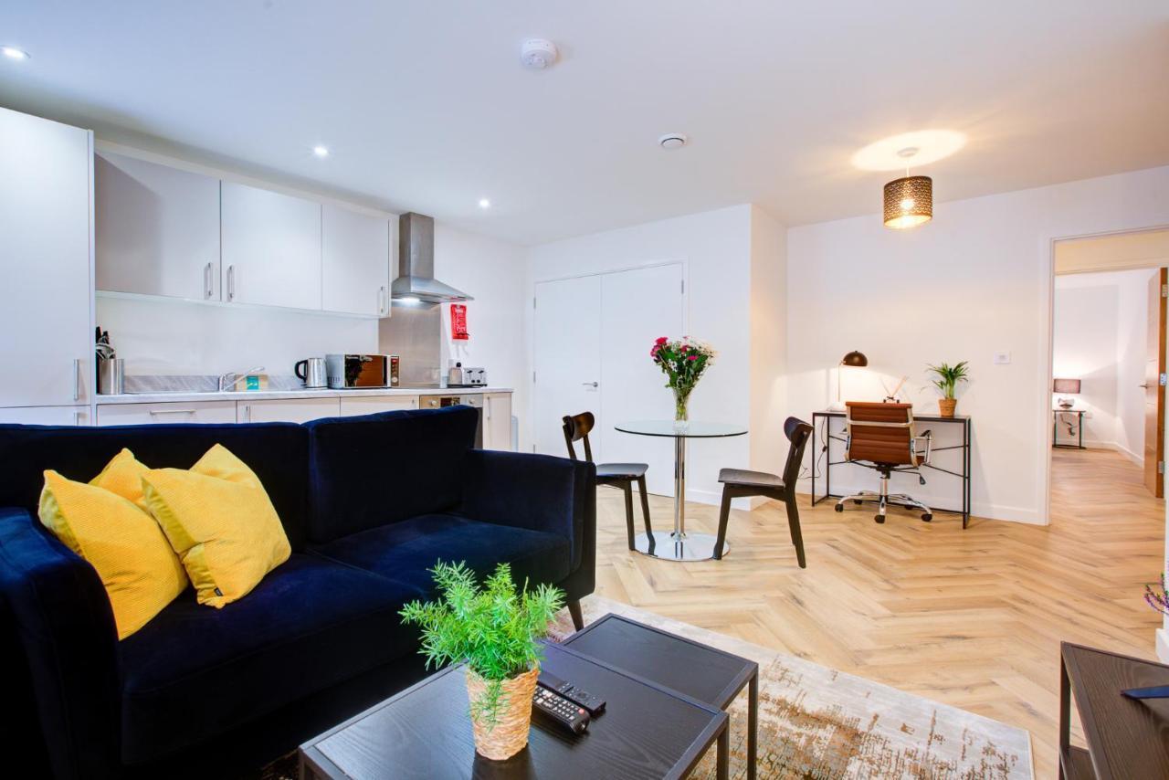 Hybrid Resi - London, Mitcham Close To Tooting And Wimbledon Митчам Экстерьер фото