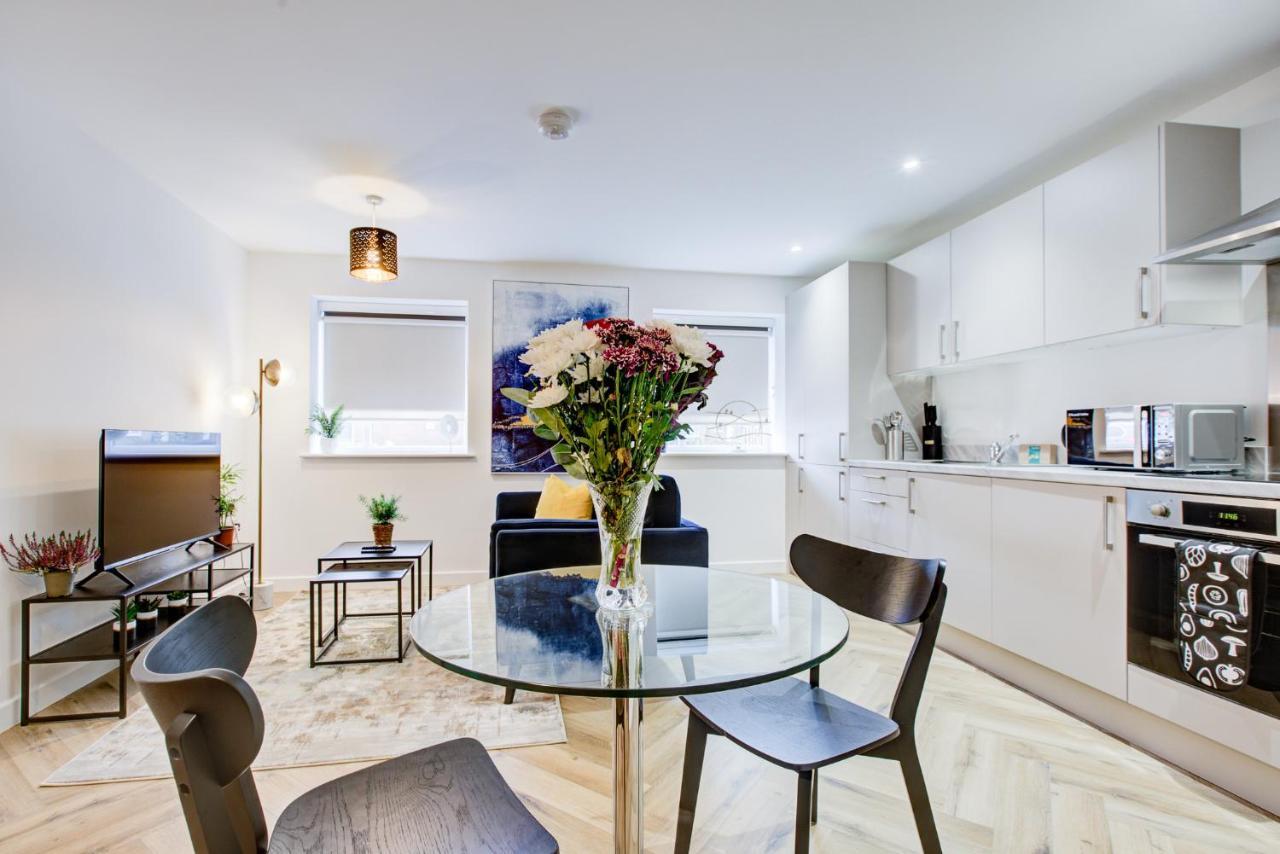 Hybrid Resi - London, Mitcham Close To Tooting And Wimbledon Митчам Экстерьер фото
