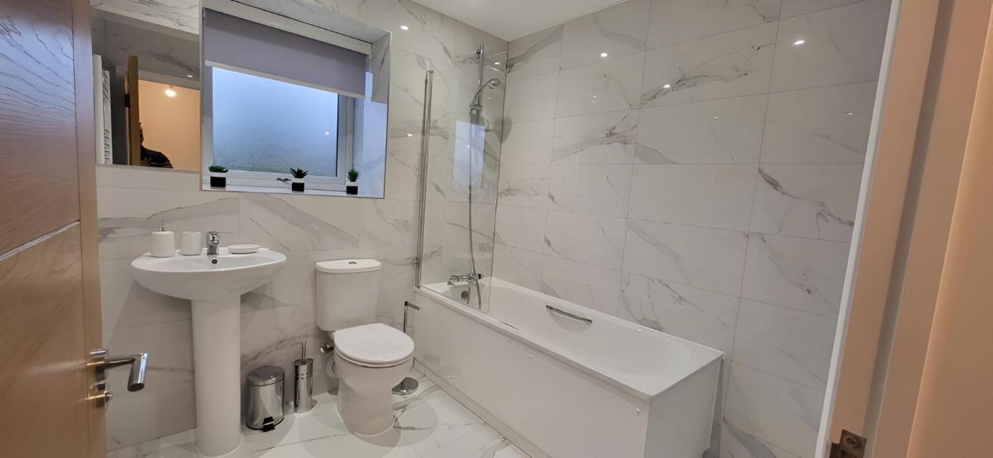Hybrid Resi - London, Mitcham Close To Tooting And Wimbledon Митчам Экстерьер фото